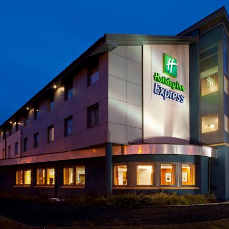 Holiday Inn Express Dunfermline Exterior foto